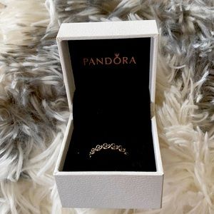 Pandora ring - flower band